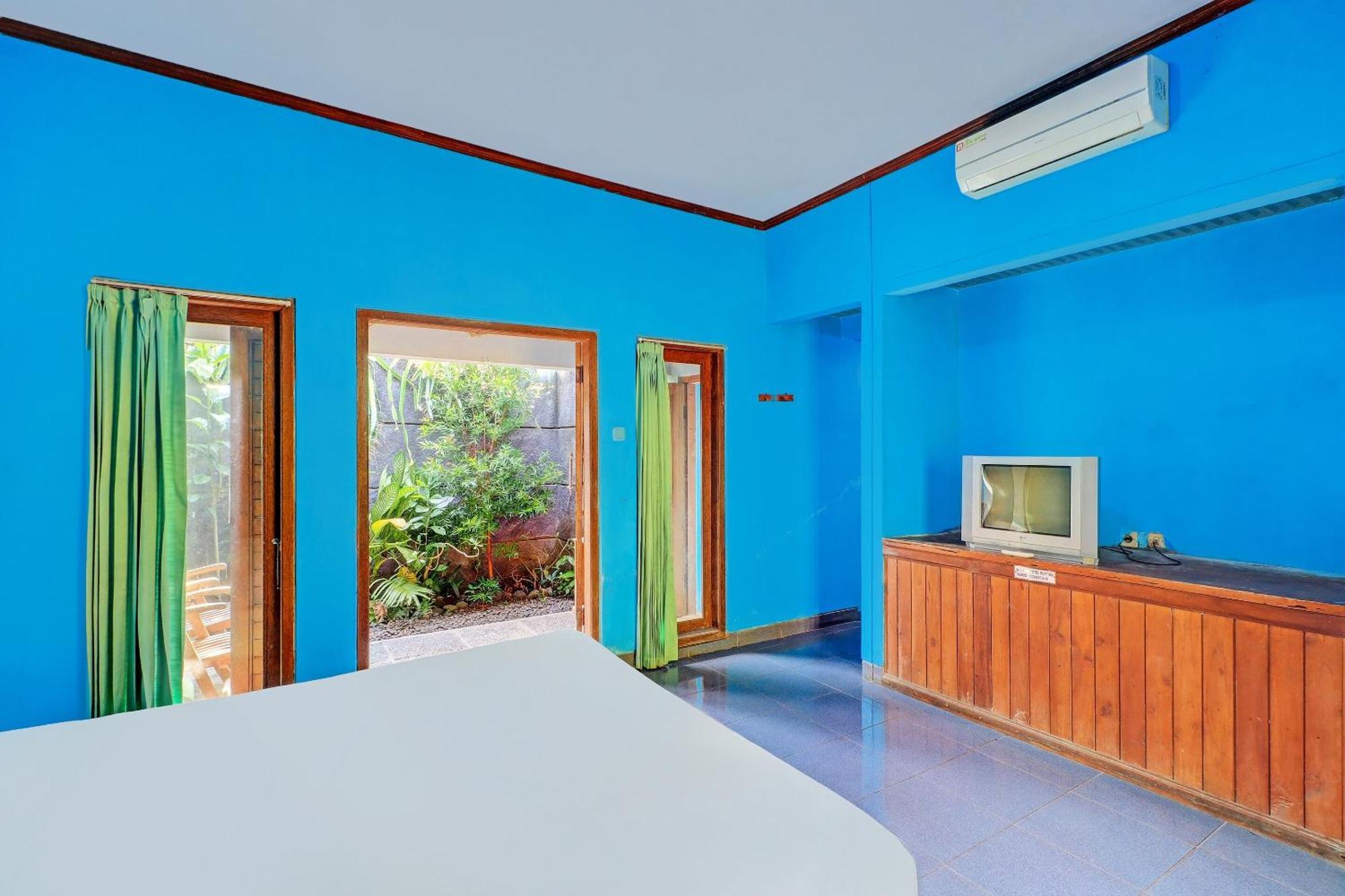 Oyo 92401 Hotel Mustika Negara  Exterior photo